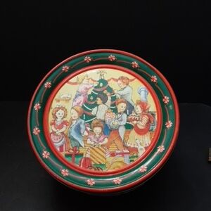Festive Christmas Decorative Green/Red Holiday Cake Tin.
